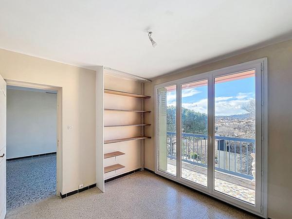 Appartement Manosque 3 pièces, balcon et cave