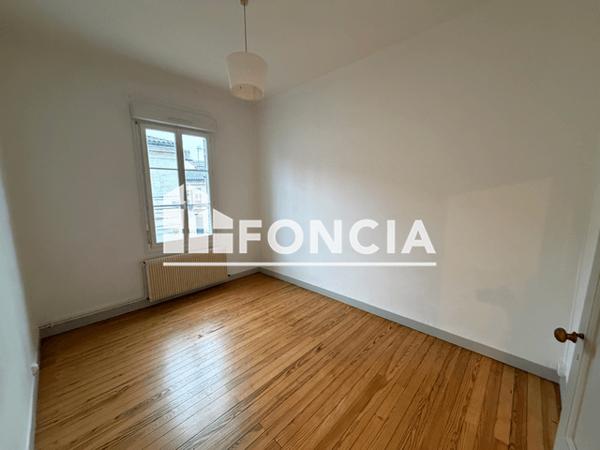 Location Appartement 4 pièces 64.27 m² - Bordeaux 33000