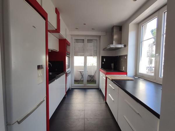 Appartement centre ville de Mulhouse 3 pièce(s) 64.31 m²  avec balcon + 2 caves privatives