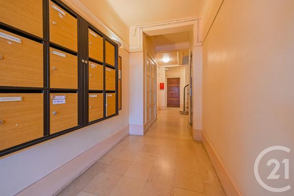 Appartement F4 à vendre  4 pièces - 76,54 m 2   PARIS  - 75016