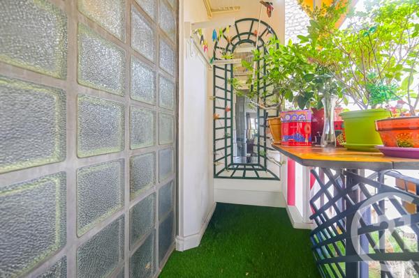 Appartement F4 à vendre  4 pièces - 76,54 m 2   PARIS  - 75016