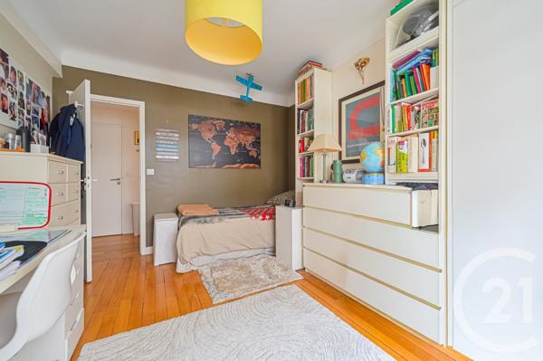 Appartement F4 à vendre  4 pièces - 76,54 m 2   PARIS  - 75016