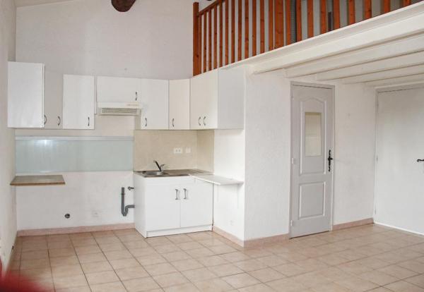Appartement T2 + mezzanine au 2ème étage en centre ville