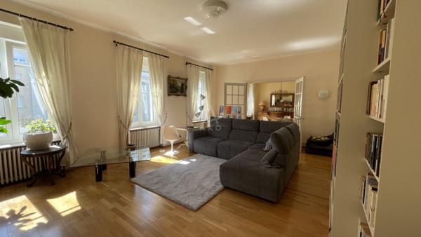 // DUPLEX BOURGEOIS D'EXCEPTION 190 m² // 3 CHAMBRES // CAVE // GARAGES // PARC //