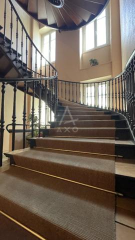 // DUPLEX BOURGEOIS D'EXCEPTION 190 m² // 3 CHAMBRES // CAVE // GARAGES // PARC //