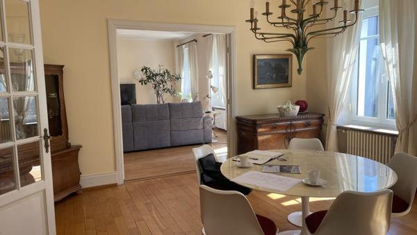 // DUPLEX BOURGEOIS D'EXCEPTION 190 m² // 3 CHAMBRES // CAVE // GARAGES // PARC //
