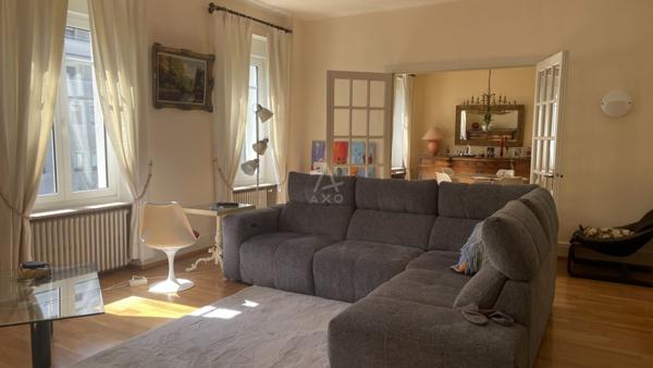 // DUPLEX BOURGEOIS D'EXCEPTION 190 m² // 3 CHAMBRES // CAVE // GARAGES // PARC //