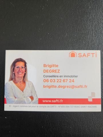 Terrain relié au tout à l'égout