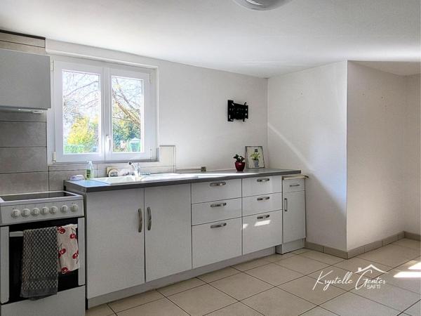 Maison à Damparis, jardin, garage et dépendance