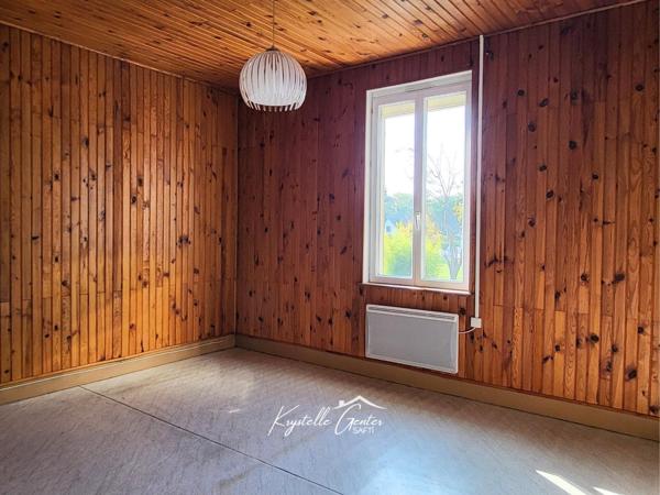 Maison à Damparis, jardin, garage et dépendance