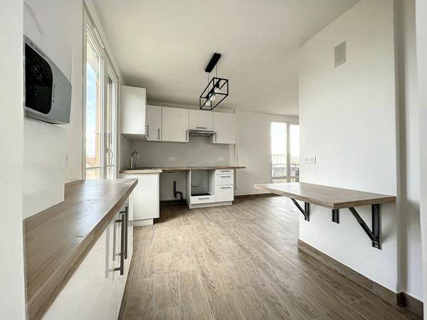 Appartement à louer    3 pièces • 58,78 m2 Champigny-sur-Marne