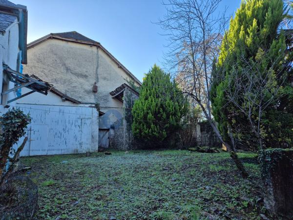 À vendre - Maison ancienne, 8 pièces située à Navarrenx (64190)
