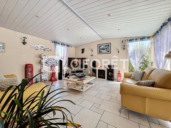 Achat maison près de BRESSUIRE - 7 pièce(s) - 204 m² - 399 940 €