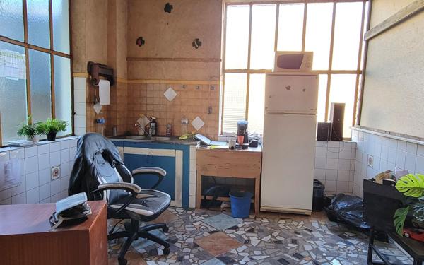 Stationnement à louer    80 m2 Le Creusot