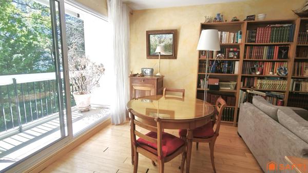 Appartement de standing dans une résidence sécurisée au vert
