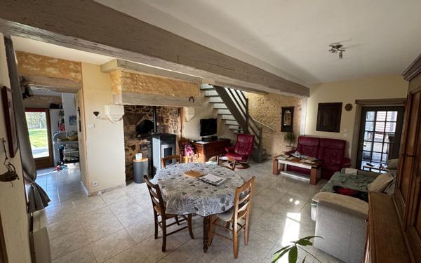 Maison à vendre    3 pièces •  Margon