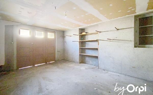 Maison à vendre    5 pièces • 135 m2 Saint-Éloy-les-Mines