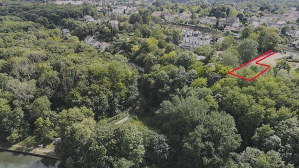 Vente / Terrain constructible à Moret-Loing-et-Orvanne (77250)