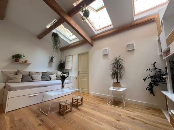 Marseille (13007) VENTE APPARTEMENT MAGNIFIQUE 80,59 M2 TYPE 4 RUE CHATEAUBRIAND QUARTIER ST LAMBERT CATALANS 13007 MARSEILLE