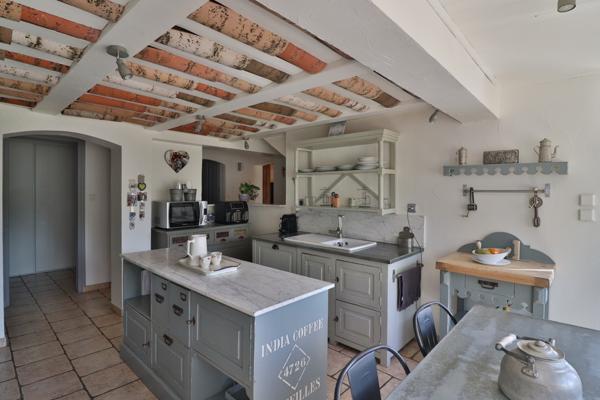 Maison de charme 4 chambres Grand Terrain Piscine Calme Plein Sud