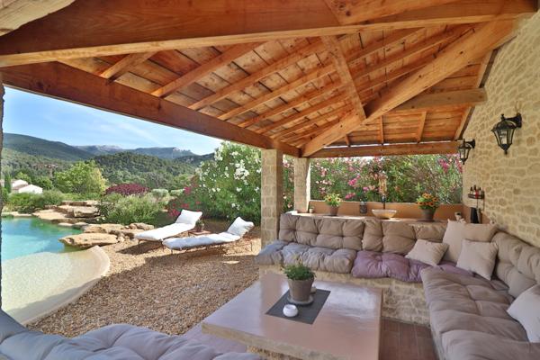 Maison de charme 4 chambres Grand Terrain Piscine Calme Plein Sud