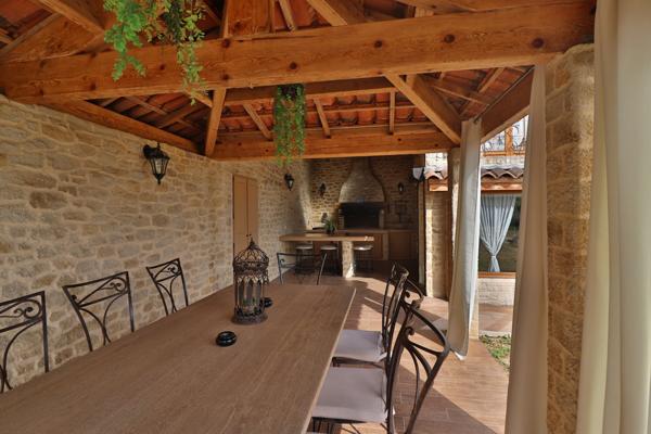 Maison de charme 4 chambres Grand Terrain Piscine Calme Plein Sud