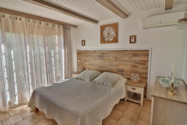 Maison de charme 4 chambres Grand Terrain Piscine Calme Plein Sud