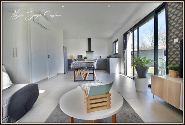 Propriété d'exception à vendre 8 pièces SOUSTONS (40) Villa de 290 m2 Annexe indépendante proche du lac