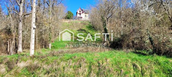 Terrain constructible de 1579m2 Le Menoux 36200