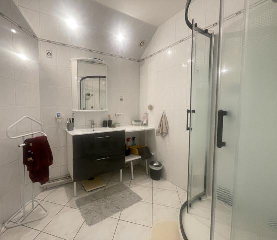 Maison
         6 pièces
        - 210 m² Exclusivité 590 000 € *