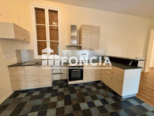 Location Appartement 4 pièces 139.2 m² - 47 RUE DE BELLECHASSE Paris 75007