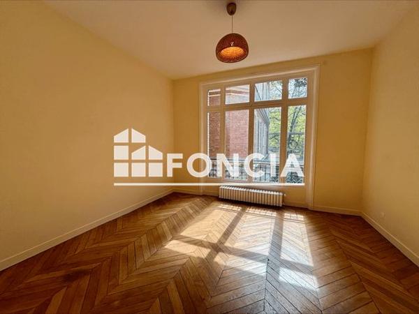 Location Appartement 4 pièces 139.2 m² - 47 RUE DE BELLECHASSE Paris 75007