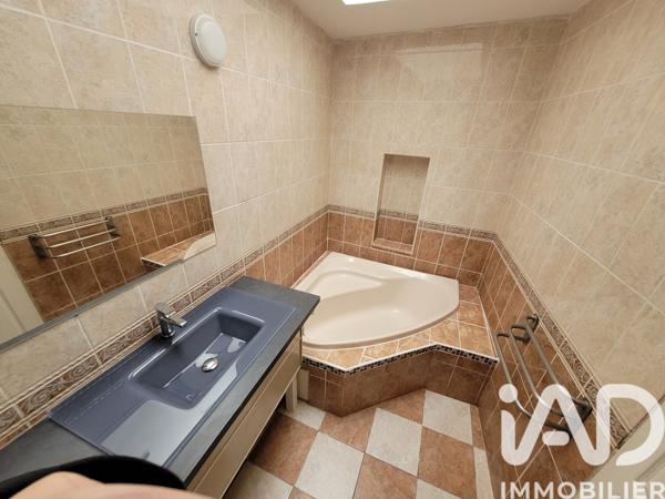 Maison à vendre 4 pièces 92 m² Cognac