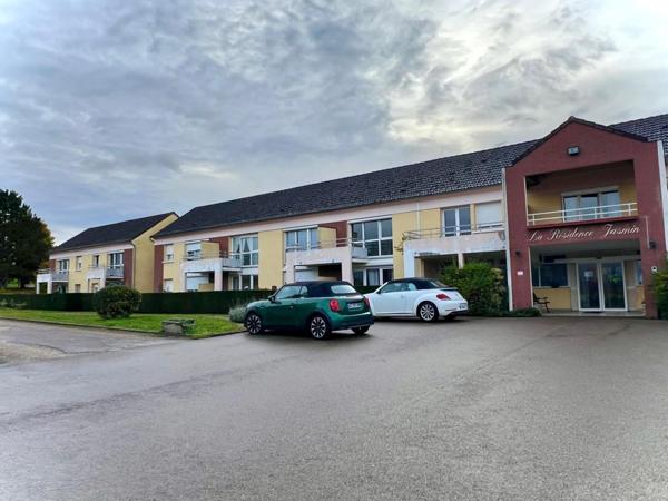 Studio senior (loué) en très bon état