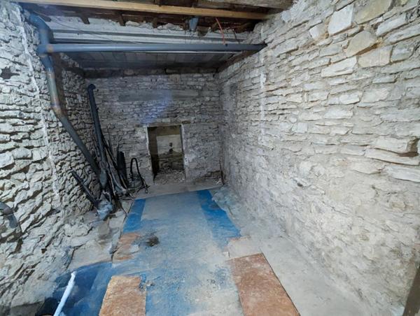 Maison au fil de l'eau entre Fontaine de Vaucluse et Saumane De Vaucluse