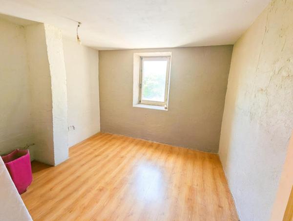 Maison au fil de l'eau entre Fontaine de Vaucluse et Saumane De Vaucluse