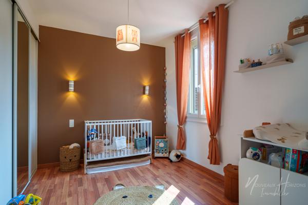 Maison
         5 pièces
        - 139 m² Exclusivité 274 900 € *
