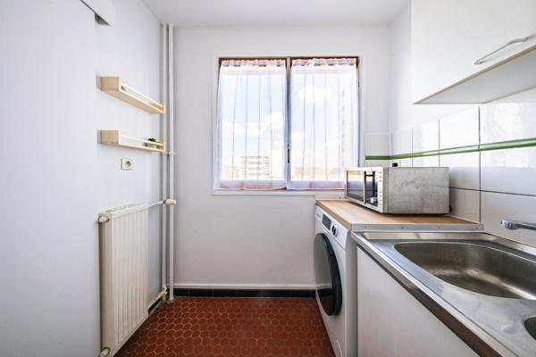 Dijon : Appartement type 1 meublé : disponibilité immédiate
