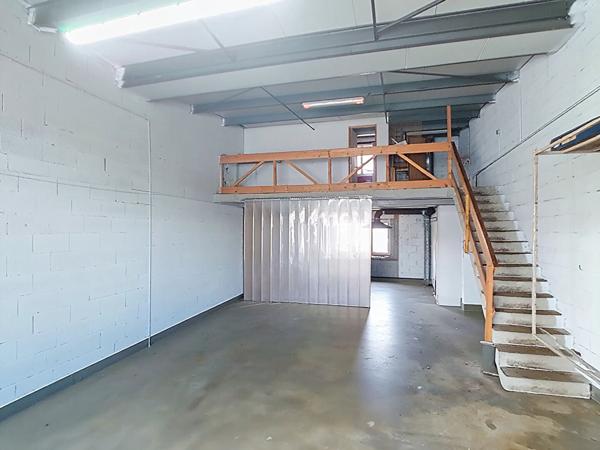 A VENDRE SAINT-LYS - LOCAL D'ACTIVITÉ 130 m² + MAISON D'HABITATION - IDÉAL ARTISAN / COMMERCANT