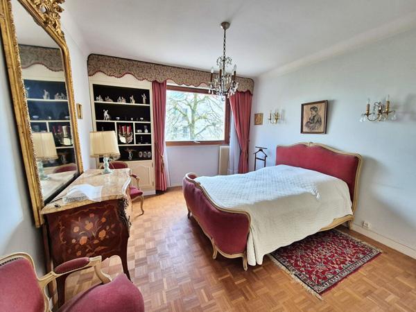 Appartement 4 pièces 109 m² avec Balcon, cave et place de parking , Nantes