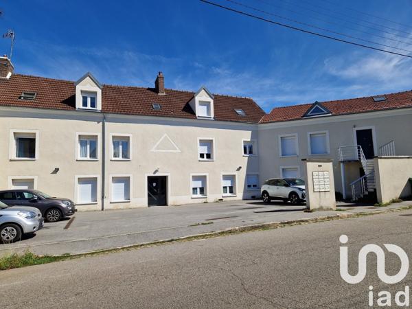 Appartement 3 pièces de 48 m² à Flins-sur-Seine (78410)