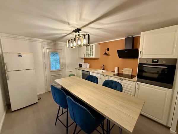 Maison T12 contemporaine de 265 m² sur parcelle de 1600 m² avec T3 indépendant