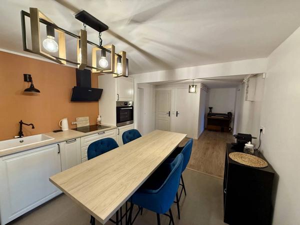 Maison T12 contemporaine de 265 m² sur parcelle de 1600 m² avec T3 indépendant