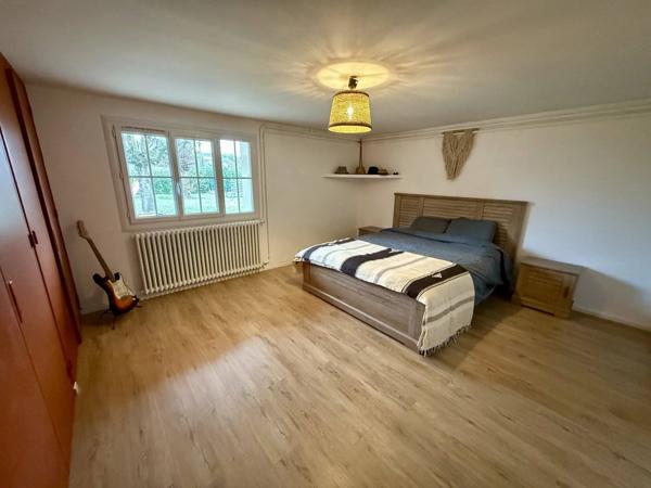 Maison T12 contemporaine de 265 m² sur parcelle de 1600 m² avec T3 indépendant