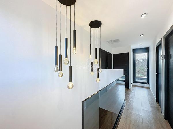 MAISON RÉCENTE COUP DE COEUR 4 À 6 CHAMBRES