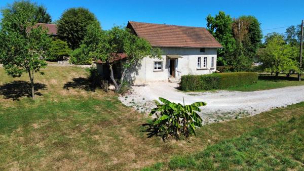 Maison individuelle de plain-pied - Montpont-en-Bresse -  69 000 €