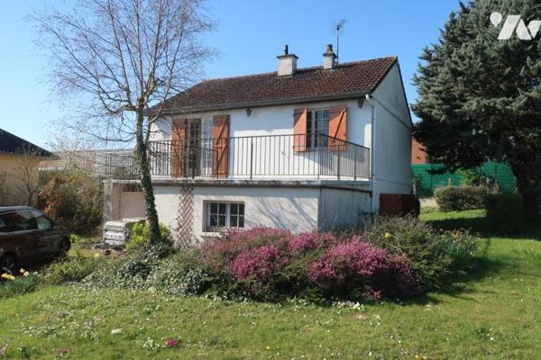 Maison T4 sur sous-sol -  Garage - Terrasse - Jardin. 692 m² cadastré.