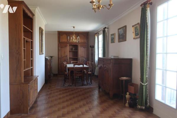 Maison T4 sur sous-sol -  Garage - Terrasse - Jardin. 692 m² cadastré.
