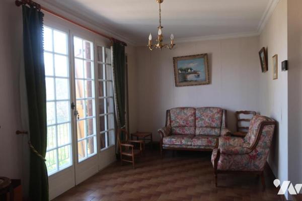 Maison T4 sur sous-sol -  Garage - Terrasse - Jardin. 692 m² cadastré.
