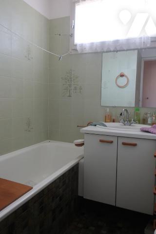 Maison T4 sur sous-sol -  Garage - Terrasse - Jardin. 692 m² cadastré.